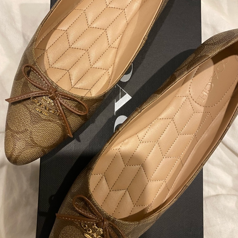 Coach Annabel signature ballet shoes size 7.5 - Picture 3 of 6
